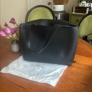 Cuyana Black Tote Bag with Structured Shape and Textured Leather